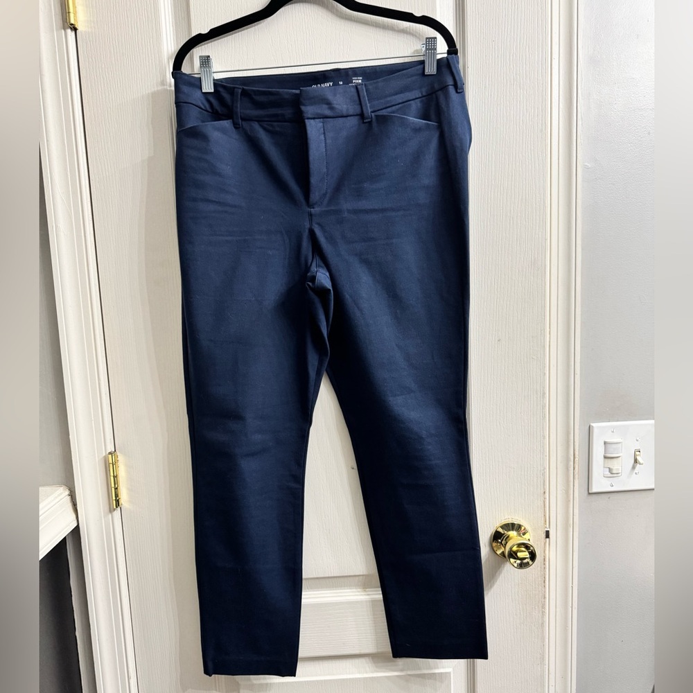 Old Navy High Rise Pixie Pants